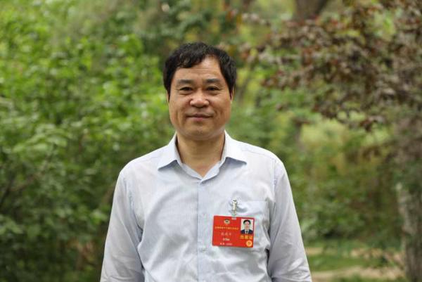 抓緊“面袋子”端穩(wěn)“肉盤(pán)子” 河南團(tuán)代表委員熱議農(nóng)業(yè)高質(zhì)量發(fā)展