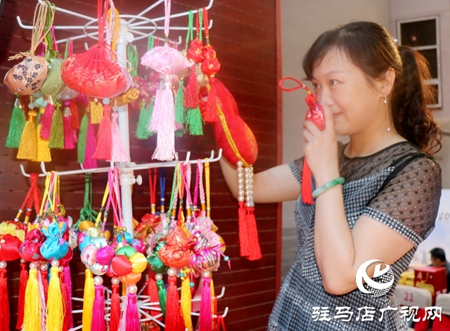駐馬店市 “2020年非遺購物節(jié)”暨“駐馬店非遺”品牌創(chuàng)建系列活動(dòng)舉行
