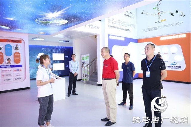 全國人大代表、“農(nóng)民工司令”張全收蒞臨云創(chuàng)谷科技產(chǎn)業(yè)園考察指導