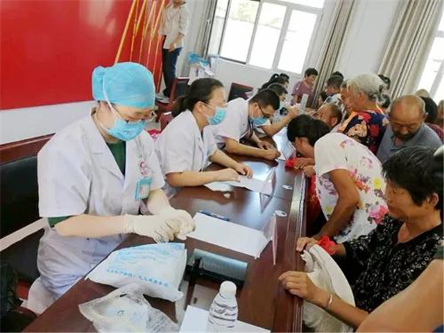 市中心醫(yī)院開展&ldquo;志愿服務鄉(xiāng)村行&rdquo;健康義診活動