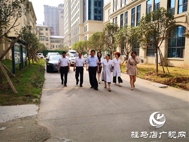 中原銀行駐馬店分行黨委書記、行長萬三華一行赴廣濟醫(yī)院實地調(diào)研