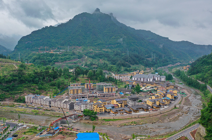 黨的十八大以來(lái)習(xí)近平總書(shū)記考察調(diào)研過(guò)的貧困村脫貧調(diào)查