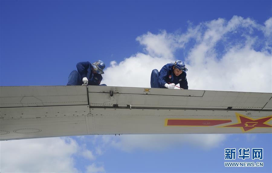  我們在戰(zhàn)位報告丨偵天探海 狩獵?？铡喜繎?zhàn)區(qū)海軍航空兵某師加速轉(zhuǎn)型提升新質(zhì)戰(zhàn)斗力記事