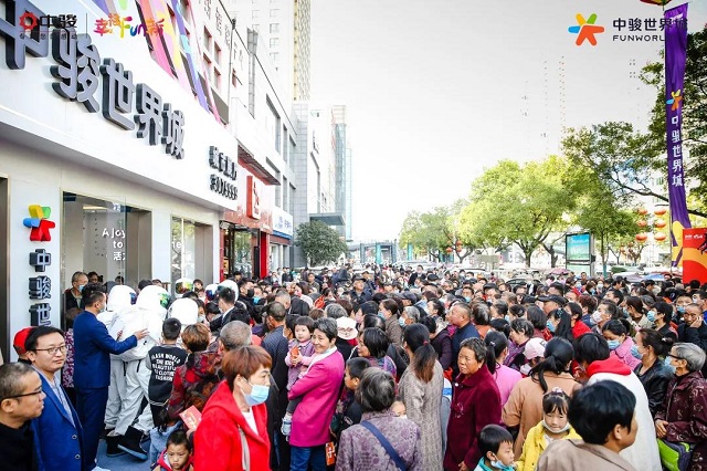 紅動天中，千人到場！中駿世界城展廳開放盛況空前！