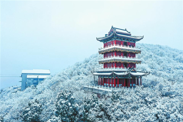 焦作云臺(tái)山迎入冬以來(lái)的首場(chǎng)降雪