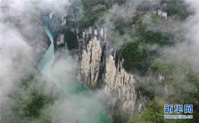 湖北鶴峰：溇水風(fēng)光似畫(huà)卷