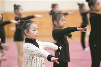 體育考試改革的“第一只螃蟹”如何吃？