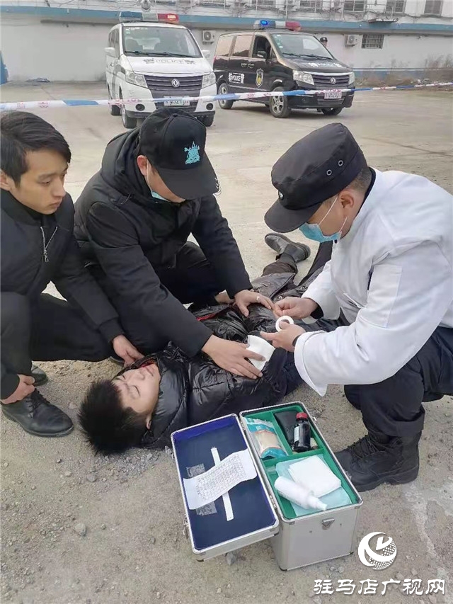 練為戰(zhàn)！平輿縣公安局特巡警大隊(duì)開展反恐防暴實(shí)戰(zhàn)演練