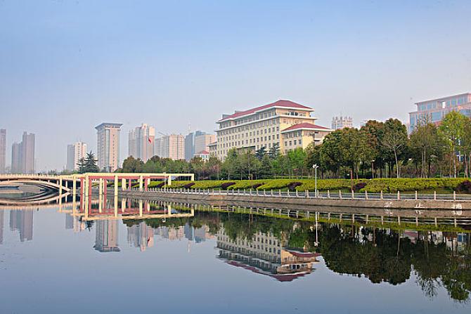 金冬江一行到中心城區(qū)調(diào)研企業(yè)安全生產(chǎn)、環(huán)境保護(hù)和疫情防控工作