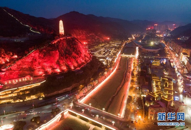 鐘華論：風(fēng)雨蒼黃百年路，高歌奮進(jìn)新征程——從黨史學(xué)習(xí)教育中汲取智慧力量 