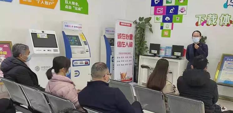 銀發(fā)暖心！駐馬店移動(dòng)&ldquo;銀發(fā)暖心服務(wù)&rdquo;在行動(dòng)