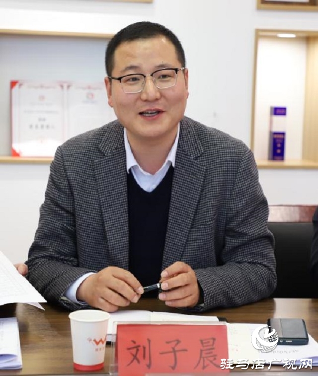 1+12：探索豫南熱線協(xié)作新機制，  助力區(qū)域營商環(huán)境新發(fā)展 ——漯河市政府辦副主任何金宏一行蒞臨 駐馬店市12345政務服務便民熱線中心考察交流