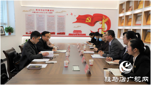 1+12：探索豫南熱線協(xié)作新機制，  助力區(qū)域營商環(huán)境新發(fā)展 ——漯河市政府辦副主任何金宏一行蒞臨 駐馬店市12345政務服務便民熱線中心考察交流