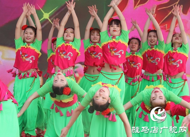 汝南縣：“永遠(yuǎn)跟黨走”主題宣傳教育活動(dòng)暨第一屆板店農(nóng)民文化節(jié)啟動(dòng)