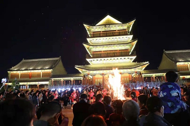 盛世已來，大美天中  ——回望豫皖六地市網(wǎng)紅記者主持人天中紅色之旅