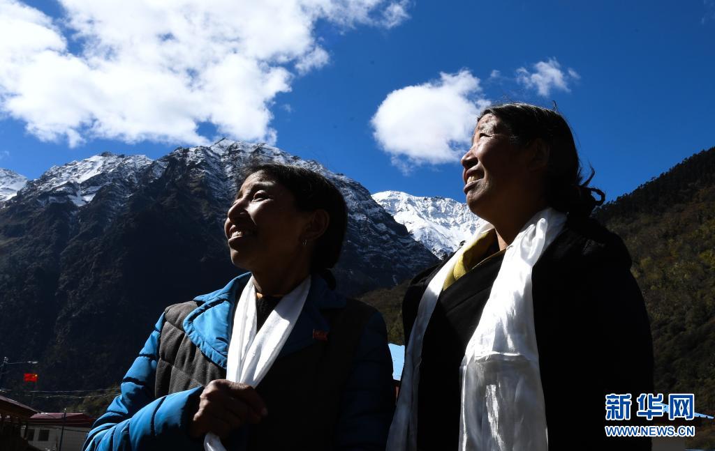 奮斗百年路 啟航新征程·數(shù)風流人物丨卓嘎、央宗姐妹：神圣國土的守護者