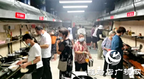 碧桂園豫南區(qū)域黨支部走進(jìn)抗癌共享廚房，接力善與愛(ài)的傳遞