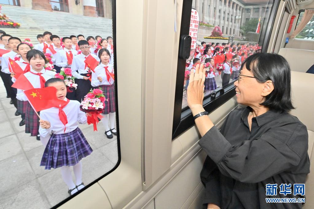 而今邁步從頭越——中國(guó)共產(chǎn)黨成立100周年慶典啟示