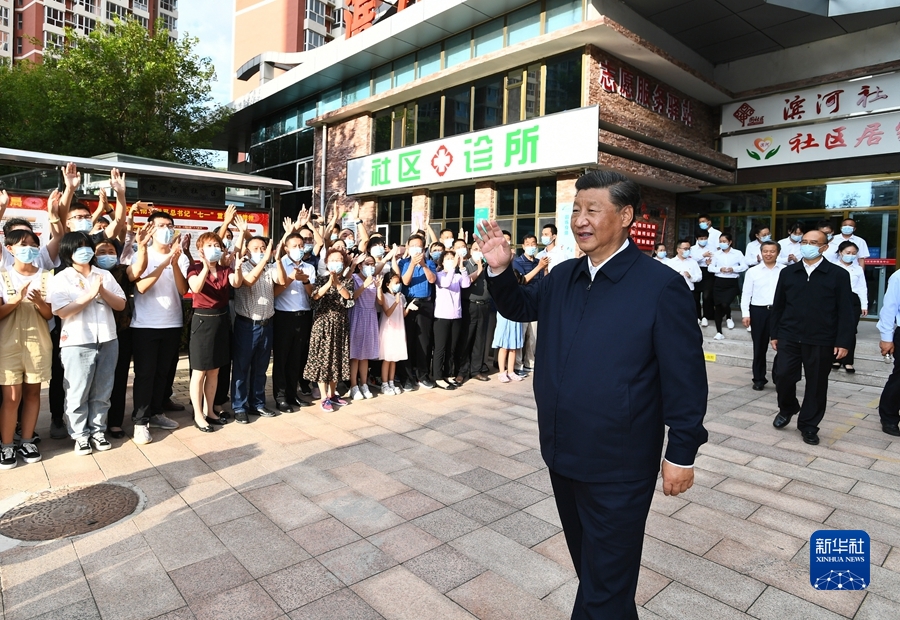 習(xí)近平在河北承德考察時強(qiáng)調(diào) 貫徹新發(fā)展理念弘揚(yáng)塞罕壩精神 努力完成全年經(jīng)濟(jì)社會發(fā)展主要目標(biāo)任務(wù)
