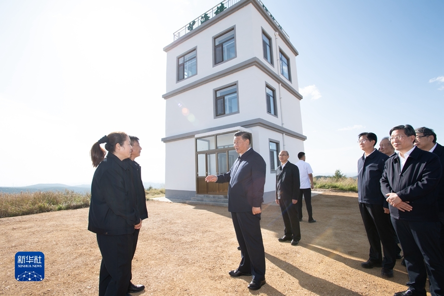 習(xí)近平在河北承德考察時強(qiáng)調(diào) 貫徹新發(fā)展理念弘揚(yáng)塞罕壩精神 努力完成全年經(jīng)濟(jì)社會發(fā)展主要目標(biāo)任務(wù)