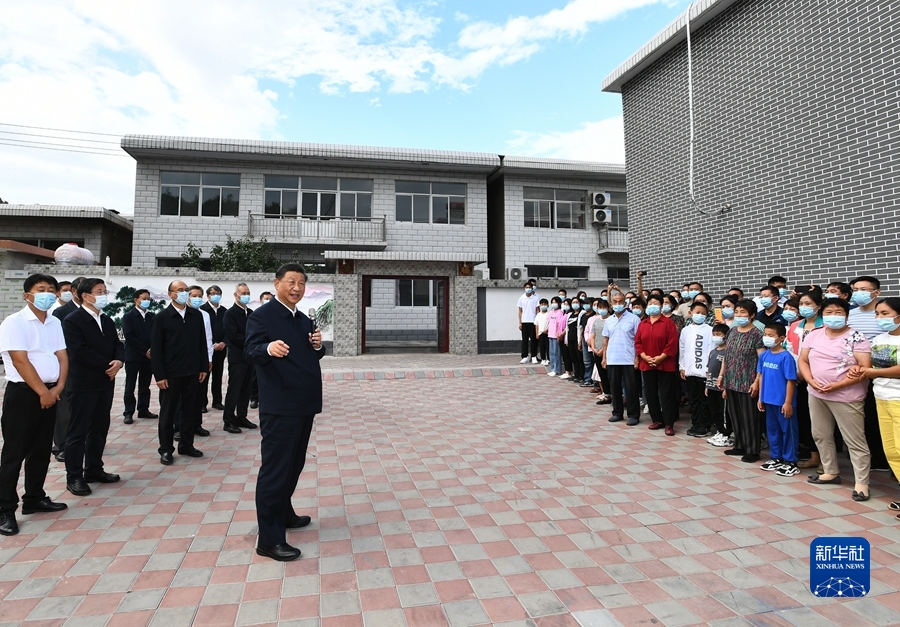 習(xí)近平在河北承德考察時強(qiáng)調(diào) 貫徹新發(fā)展理念弘揚(yáng)塞罕壩精神 努力完成全年經(jīng)濟(jì)社會發(fā)展主要目標(biāo)任務(wù)
