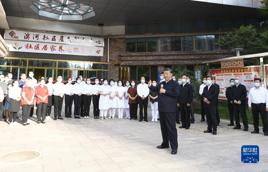 習(xí)近平在河北承德考察時強(qiáng)調(diào) 貫徹新發(fā)展理念弘揚(yáng)塞罕壩精神 努力完成全年經(jīng)濟(jì)社會發(fā)展主要目標(biāo)任務(wù)