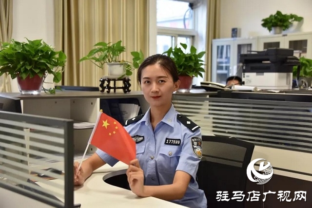 【我為祖國(guó)站崗】向祖國(guó)敬禮︱平輿公安祝福偉大祖國(guó)繁榮昌盛、國(guó)泰民安！