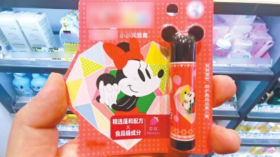  是營(yíng)銷(xiāo)噱頭，消費(fèi)者別交“智商稅”了 “食品級(jí)”化妝品是誤導(dǎo)