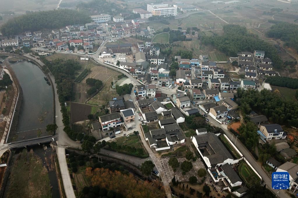 奮斗百年路 啟航新征程·中國共產(chǎn)黨人的精神譜系丨偉大覺醒、偉大革命——改革開放精神述評