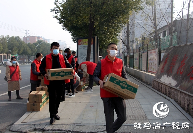 暖心！愛心企業(yè)為駐馬店市康樂托老院捐贈(zèng)3萬(wàn)元奶粉