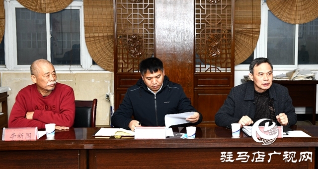 駐馬店市職業(yè)技術(shù)學(xué)院召開(kāi)“學(xué)習(xí)習(xí)近平在中國(guó)文聯(lián)十一大、中國(guó)作協(xié)十大開(kāi)幕式上的講話精神”座談會(huì)