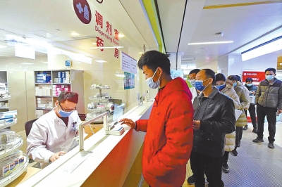 阿托品會(huì)是近視眼的“救星”嗎？ 眼科醫(yī)生:只能延緩孩子近視發(fā)展