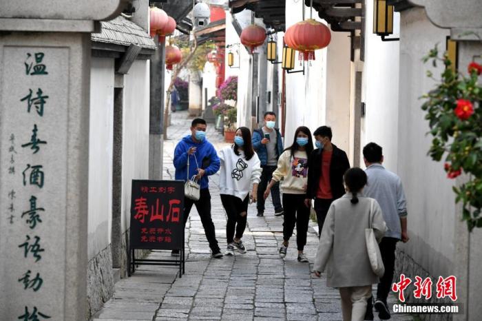 文旅部提醒：春節(jié)假期不前往中、高風險地區(qū)旅游