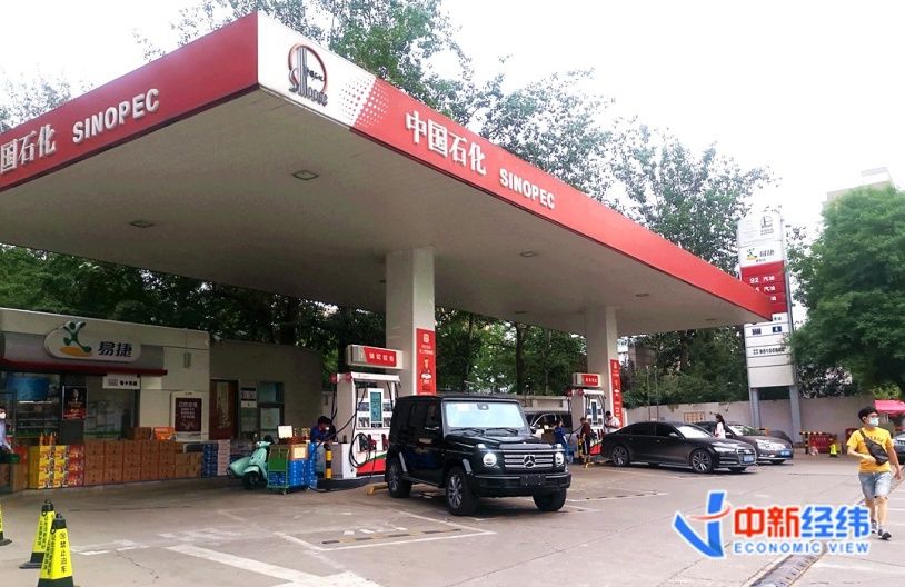 車主注意了！今晚將調(diào)油價(jià) 加滿一箱或多花12元