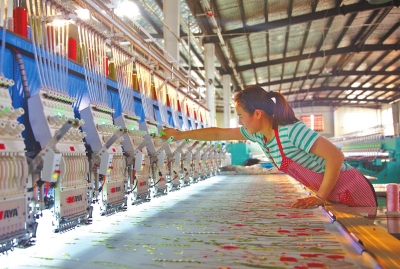 如何推動(dòng)河南紡織成為戰(zhàn)略性新興產(chǎn)業(yè)，再造新優(yōu)勢(shì)？創(chuàng)龍頭企業(yè)，擦亮“豫字號(hào)”招牌