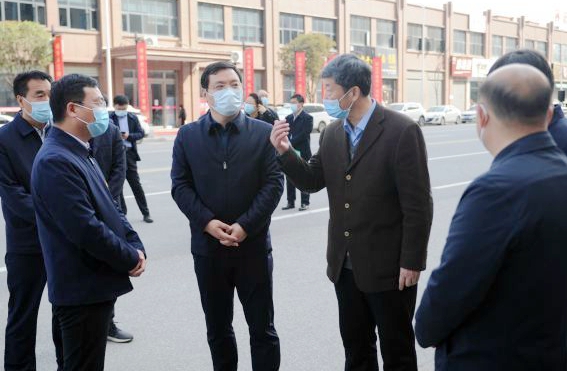 李躍勇在泌陽一線檢查指導(dǎo)疫情防控工作