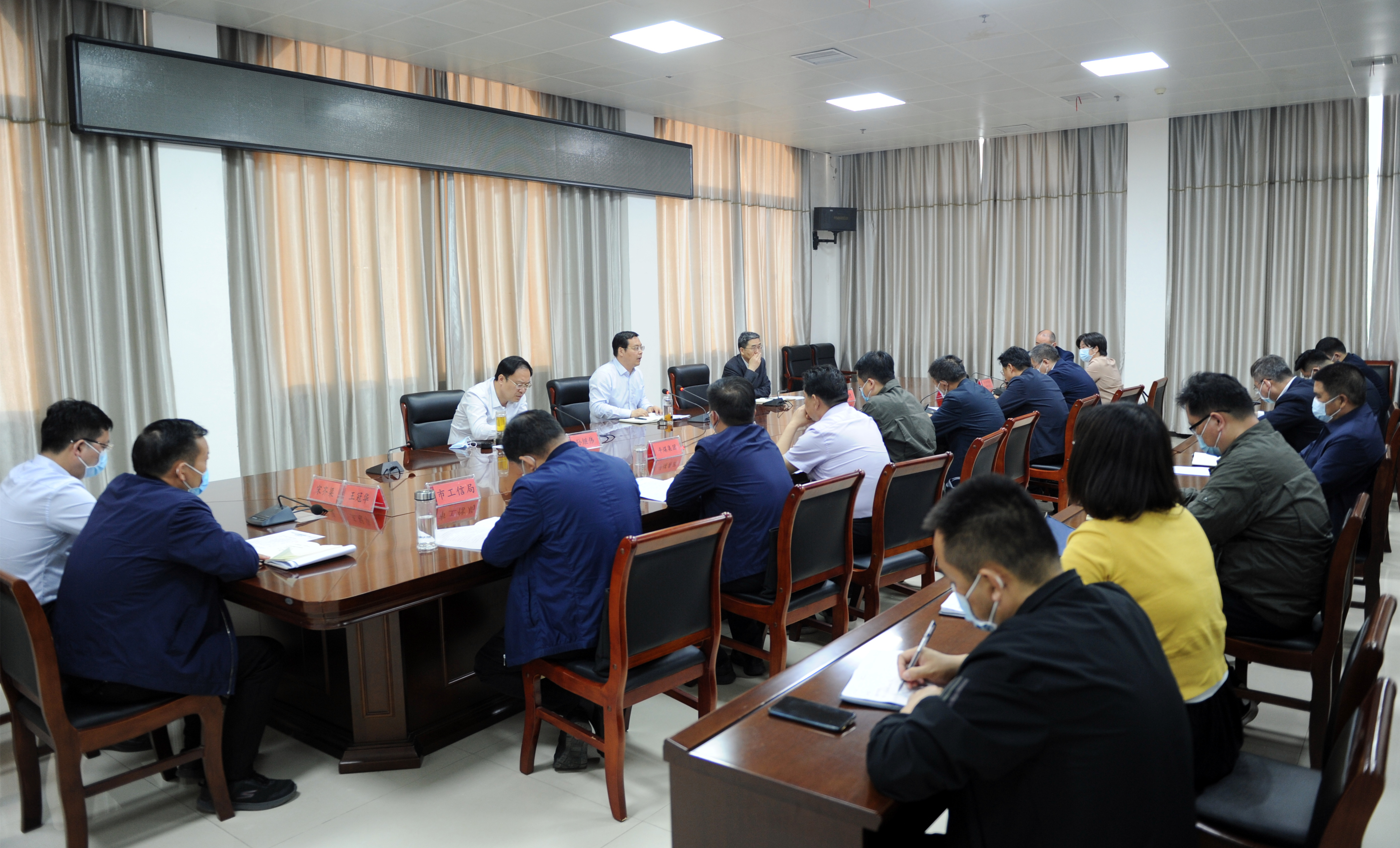 李躍勇深入高新區(qū)實(shí)地調(diào)研指導(dǎo)重點(diǎn)項(xiàng)目建設(shè)