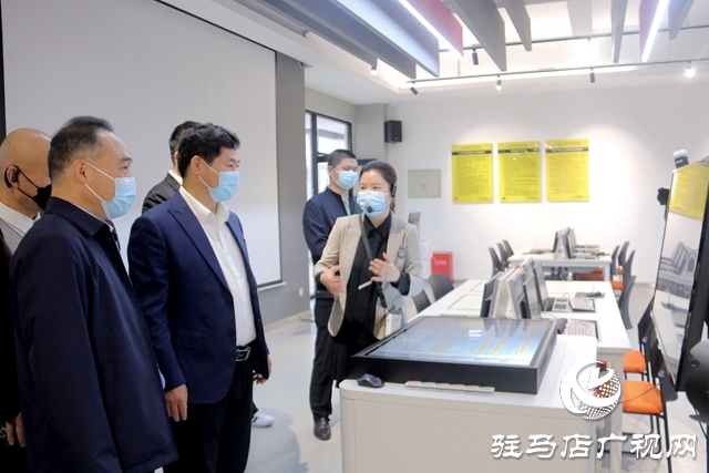 政校企通力合作 助力企業(yè)促就業(yè)——驛城區(qū)委常委、區(qū)委統(tǒng)戰(zhàn)部部長 張現(xiàn)華率企到駐馬店職業(yè)技術(shù)學院考察