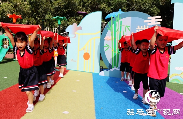 迎端午！駐馬店市實(shí)驗(yàn)幼兒園上演趣味“中國風(fēng)”