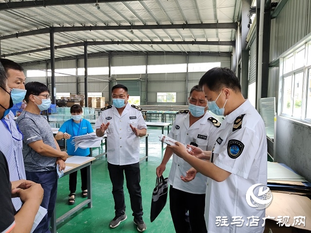 確山縣衛(wèi)生計(jì)生監(jiān)督所開(kāi)展夏季職業(yè)病防治專項(xiàng)監(jiān)督