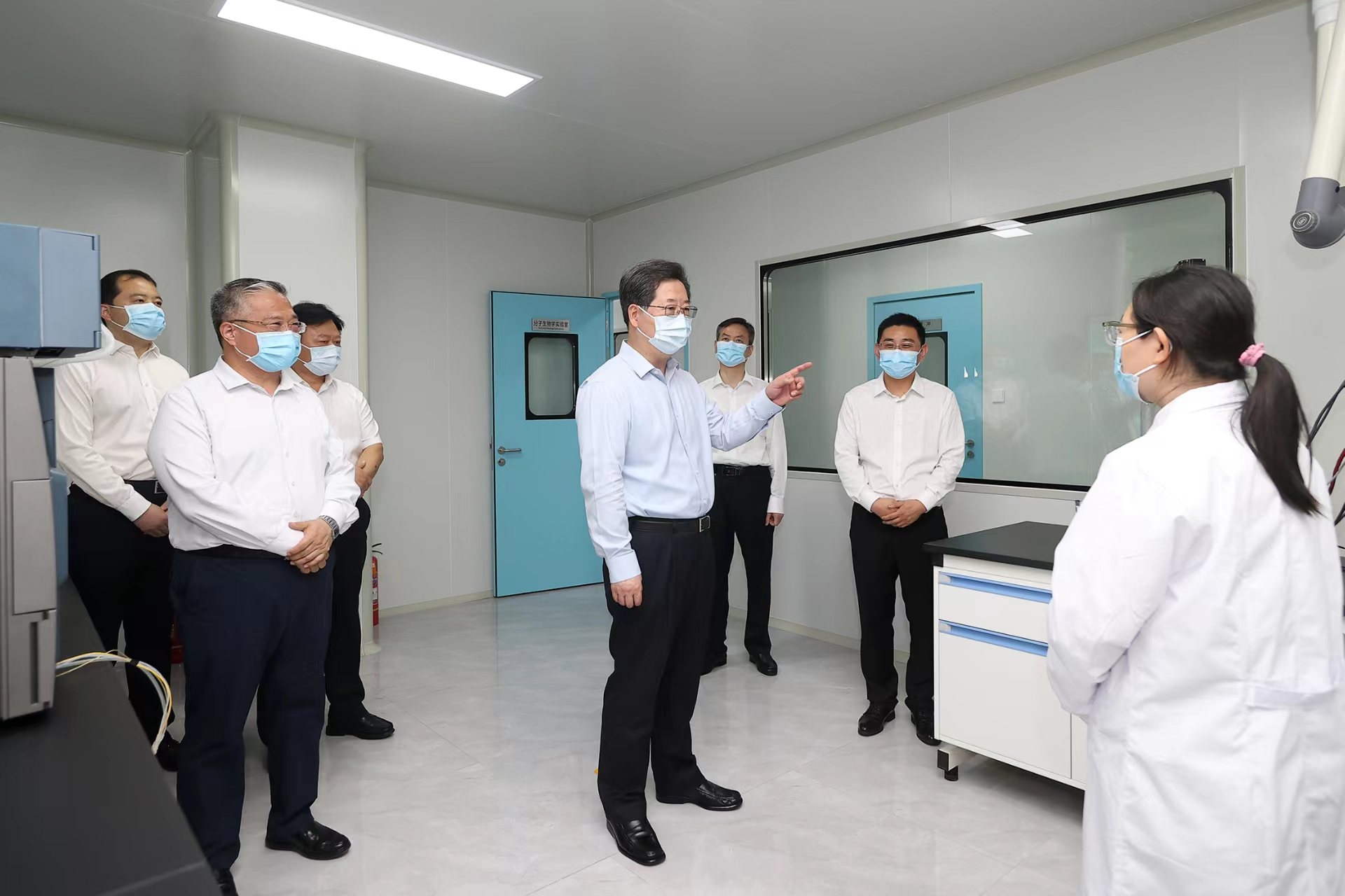 樓陽生：建設(shè)對(duì)外開放橋頭堡樞紐經(jīng)濟(jì)新高地