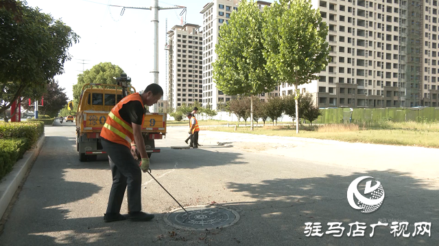【走進(jìn)12345 &middot;見政】&mdash;&mdash; 多部門聯(lián)動(dòng)快速修復(fù)窨井蓋 維護(hù)群眾&ldquo;腳底下的安全&rdquo;