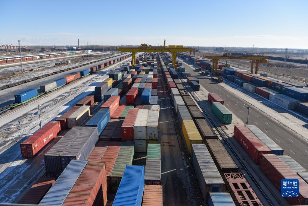 情滿(mǎn)天山處處春——沿著總書(shū)記的足跡之新疆篇