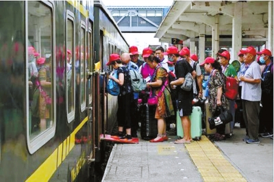 即日起，旅游專列跨省游恢復 讓我們一起奔赴“遠方”吧