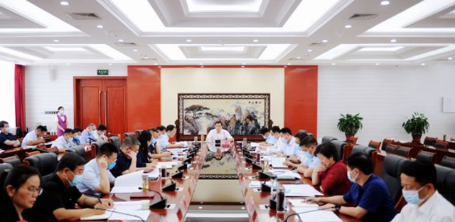 李躍勇主持召開全市重點(diǎn)項(xiàng)目推進(jìn)第十四次周例會(huì)