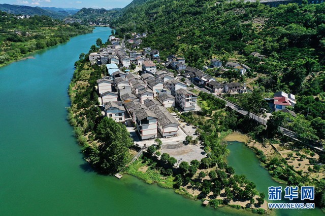 重慶黔江：濕地農家美如畫