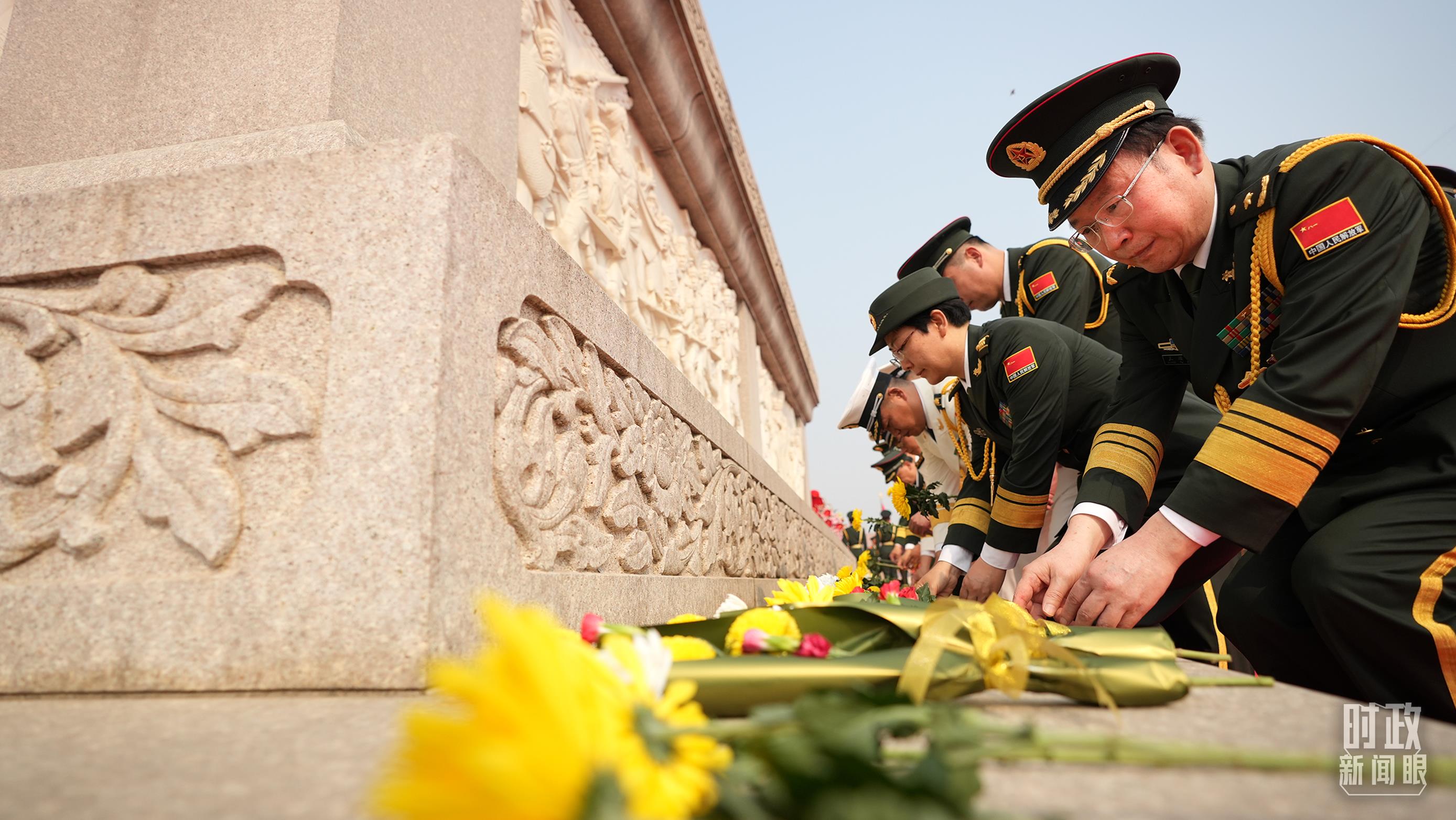 時(shí)政新聞眼丨習(xí)近平出席這個(gè)莊嚴(yán)儀式，傳遞哪些重要信息？