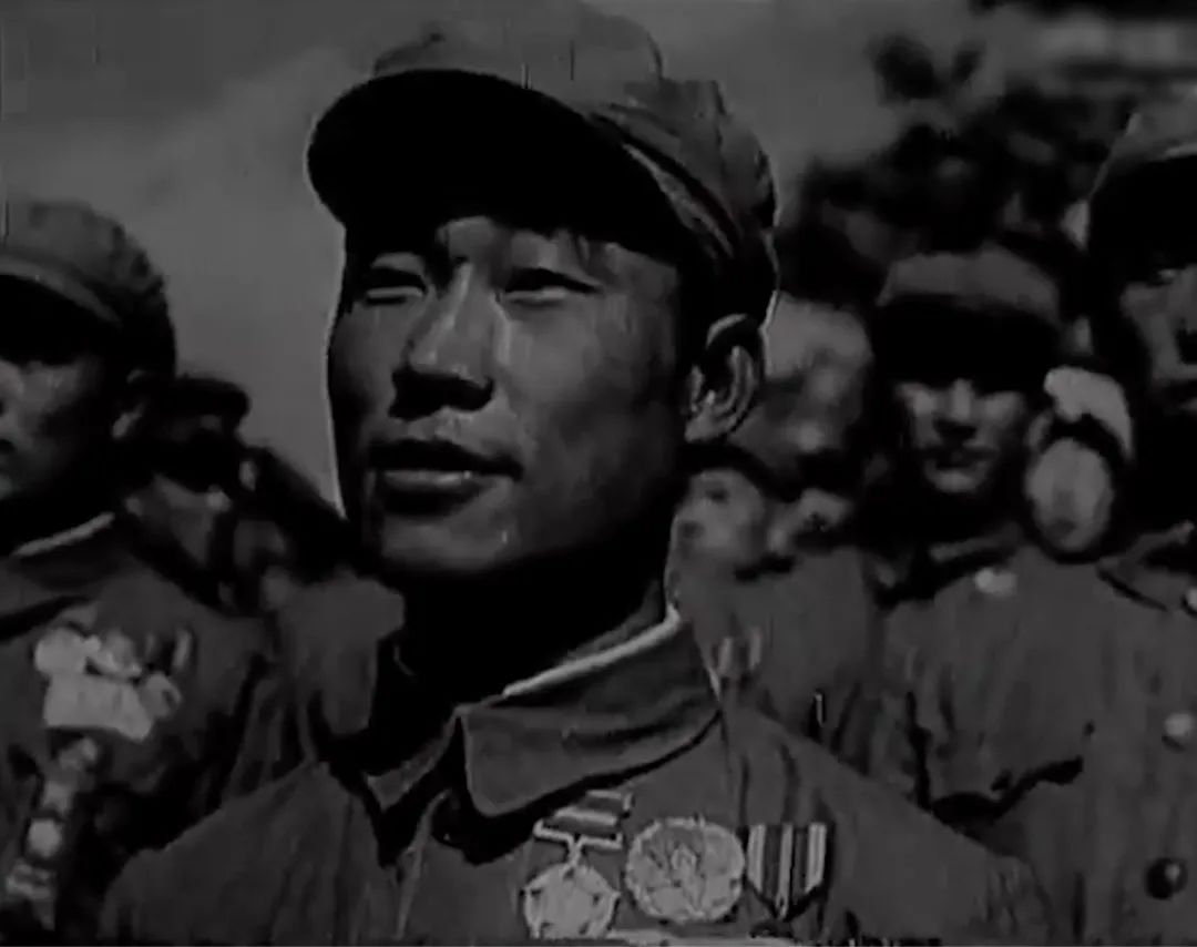 彩色超清！重溫15次國慶閱兵珍貴畫面