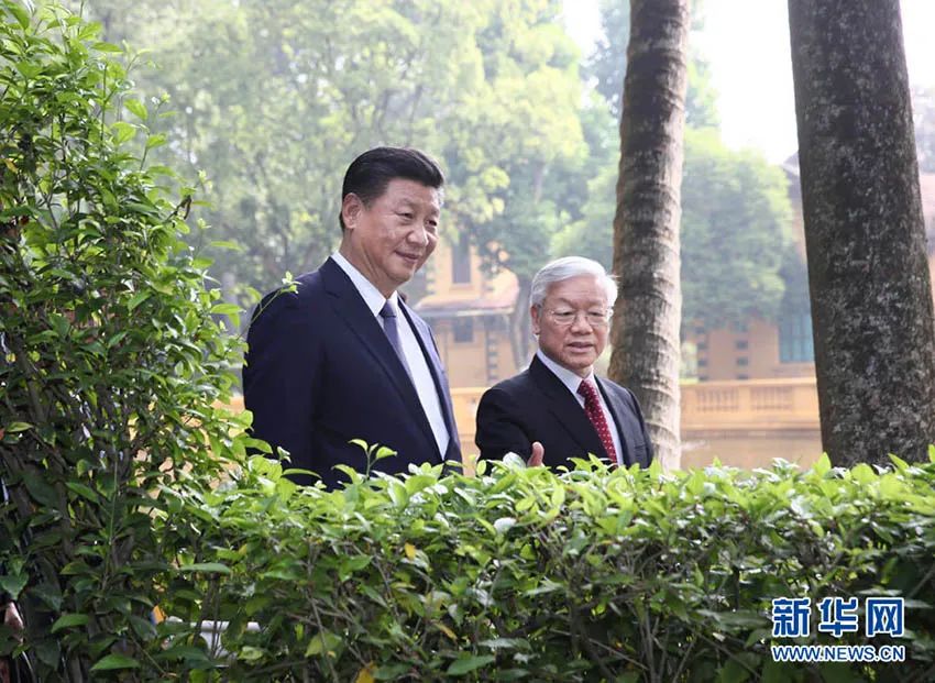 習(xí)近平訪問越南時(shí)，送出19期《人民日報(bào)》｜習(xí)主席的國禮故事?