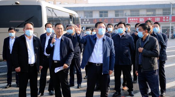 李躍勇深入北部新區(qū)調(diào)研